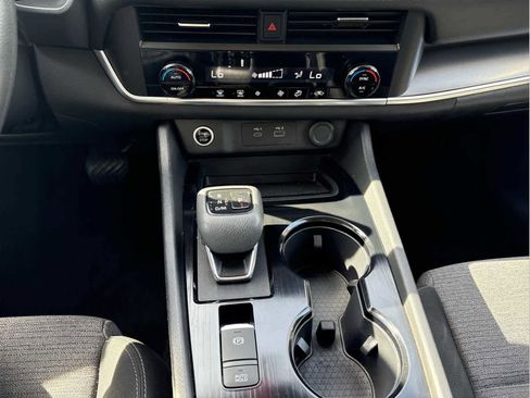 Used 2023 Nissan Rogue SV image 21