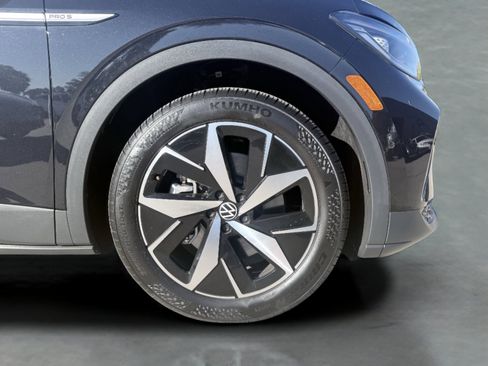 Used 2023 Volkswagen ID.4 Pro S image 72