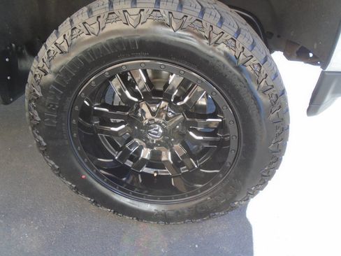 Used 2020 Chevrolet Silverado 2500 LT w/ All Star Edition image 25