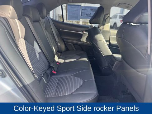 Used 2023 Toyota Camry SE image 18