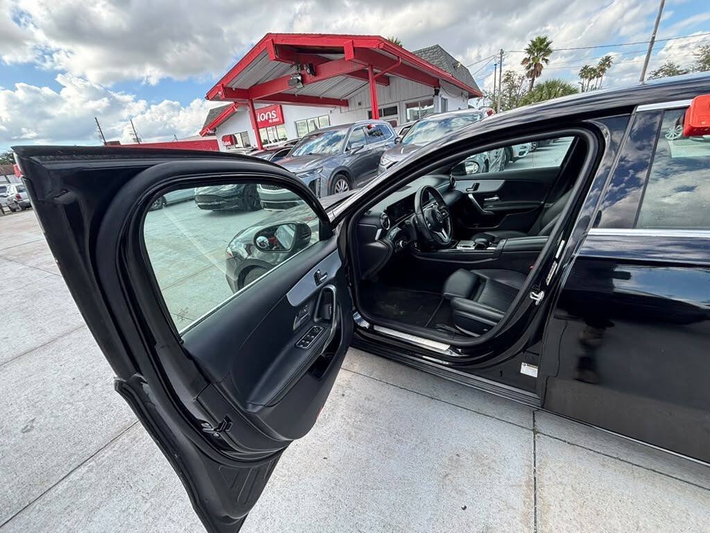 Used 2020 Mercedes-Benz A 220 image 3