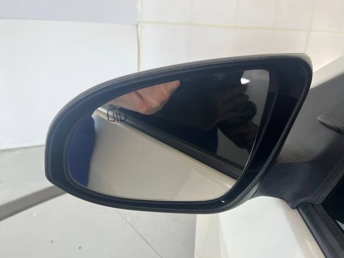 Used 2018 Toyota Corolla XLE FWD image 37