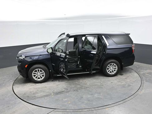 Used 2021 Chevrolet Tahoe LT AWD/4WD image 36