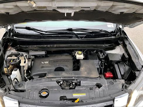Used 2020 Nissan Pathfinder SV image 25