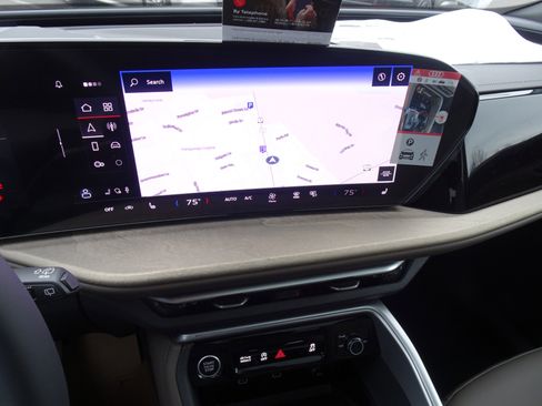 New 2025 Audi Q5 Premium Plus image 7