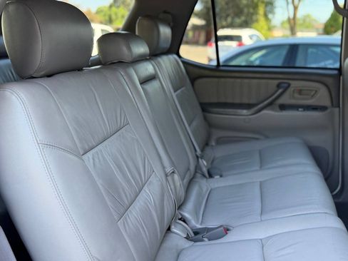 Used 2004 Toyota Sequoia Limited RWD image 52