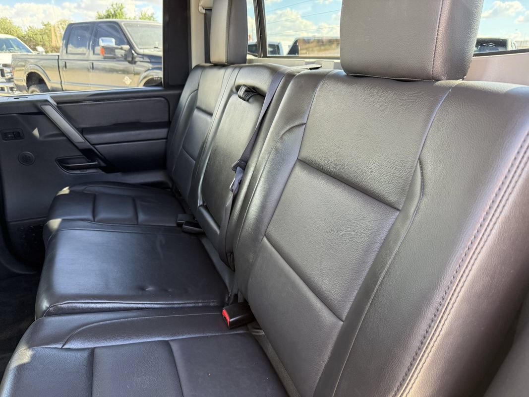 Used 2012 Nissan Titan SV w/ SV Value Truck Pkg RWD image 27