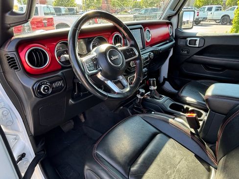 Used 2022 Jeep Gladiator Rubicon w/ LED Lighting Group AWD/4WD image 14