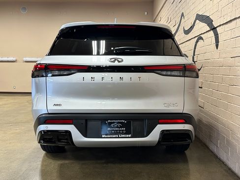 Used 2023 INFINITI QX60 Pure image 5
