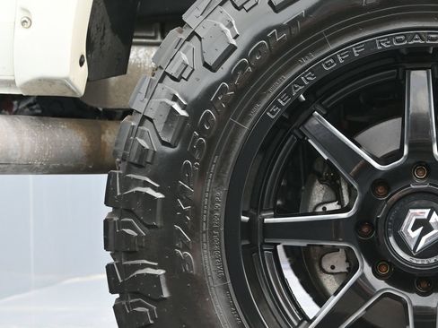 Used 2017 RAM 2500 Limited AWD/4WD image 45