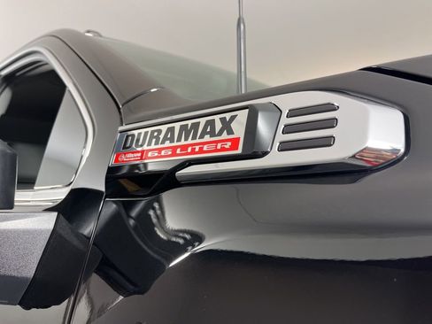 Certified 2024 GMC Sierra 2500 SLT w/ SLT Premium Package image 4