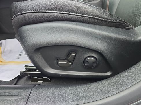 Used 2022 Jeep Compass Limited image 13