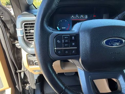 Used 2023 Ford F350 Lariat w/ Lariat Ultimate Package AWD/4WD image 29