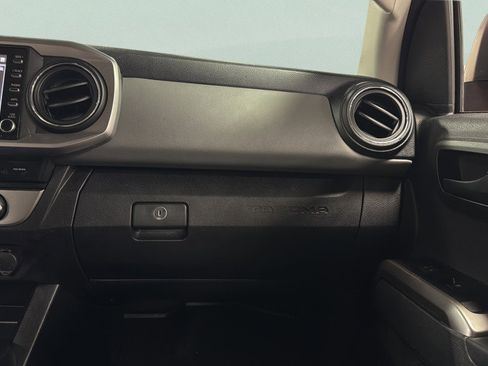 Used 2021 Toyota Tacoma SR5 image 39