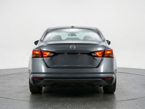 Used 2025 Nissan Altima 2.5 SV image 7