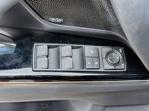 Used 2024 Lexus LX 600 4WD w/ Luxury Package image 24