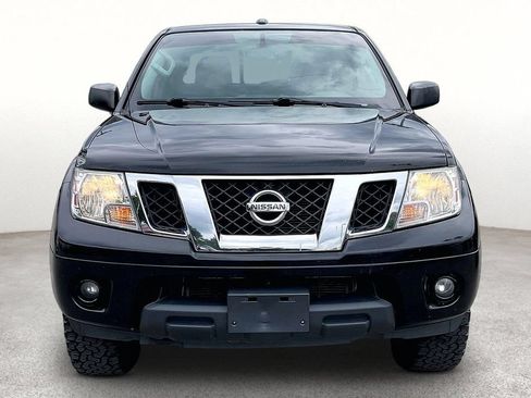 Used 2017 Nissan Frontier SV w/ SV Value Truck Package AWD/4WD image 5