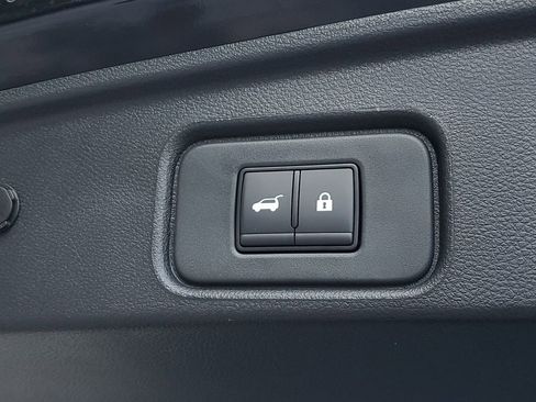 New 2026 Nissan Pathfinder SV image 10