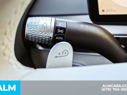 Used 2025 Genesis GV60 RWD image 30