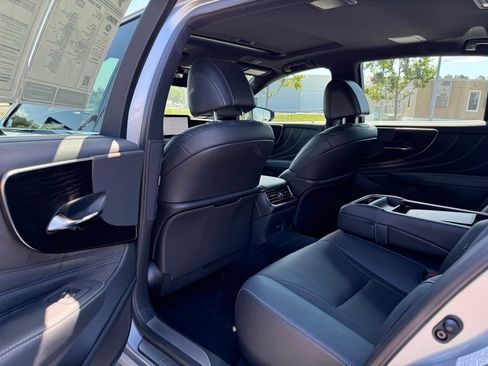 Used 2024 Lexus LS 500 RWD image 26