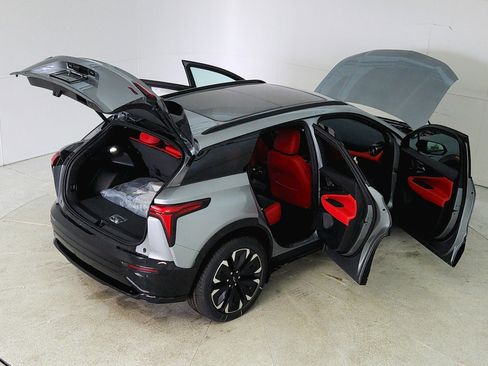 New 2025 Chevrolet Blazer EV RS image 24