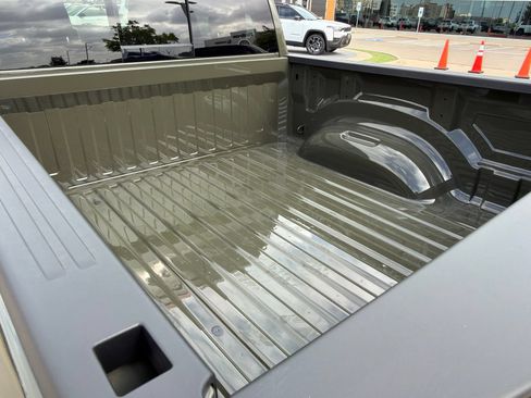 New 2026 RAM 1500 4x4 Crew Cab image 17