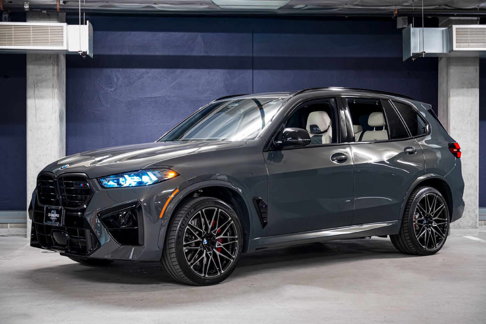 Used 2024 BMW X5 M Competition w/ Executive Package AWD/4WD image 6