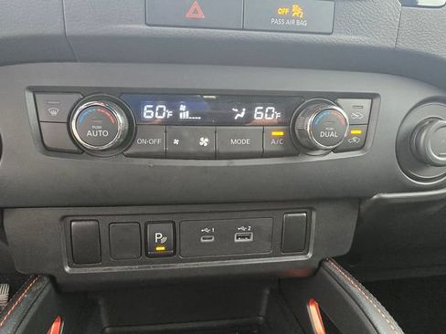 Used 2023 Nissan Frontier PRO-4X w/ Technology Package AWD/4WD image 19