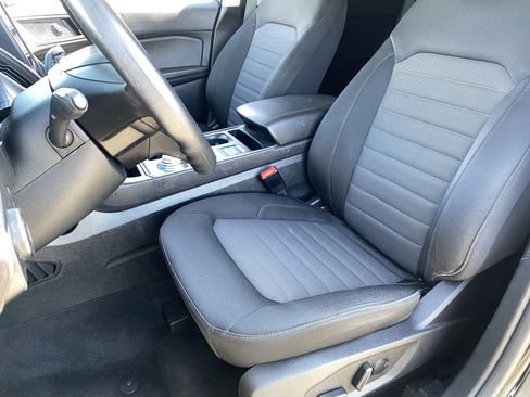 Used 2023 Ford Edge SE AWD/4WD image 16