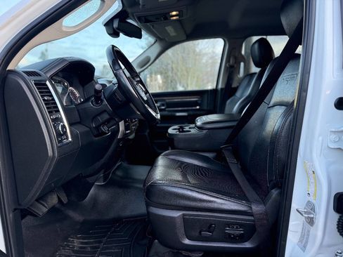 Used 2017 RAM 2500 Laramie w/ Sport Appearance Group image 17