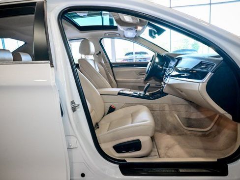 Used 2015 BMW 528i xDrive Sedan AWD/4WD image 27