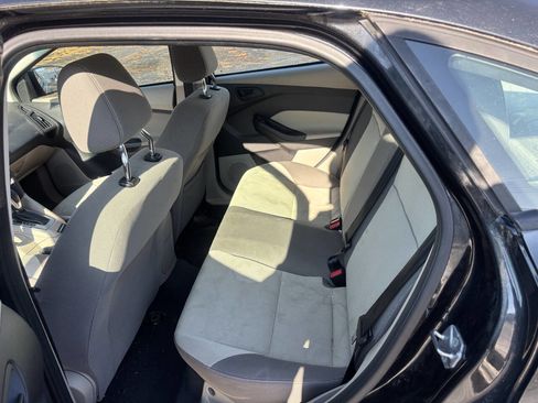 Used 2012 Ford Focus SE image 10