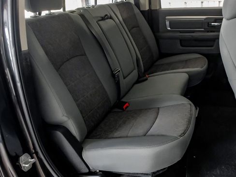 Used 2018 RAM 1500 Big Horn AWD/4WD image 32