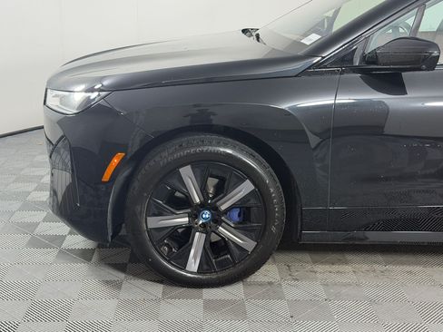 Used 2024 BMW iX xDrive50 w/ Premium Package AWD/4WD image 28