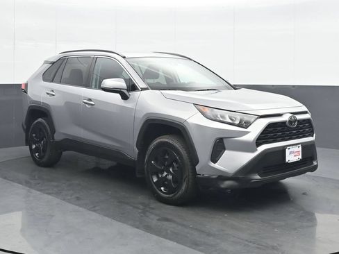 Used 2020 Toyota RAV4 LE w/ All Weather Liner Package AWD/4WD image 9