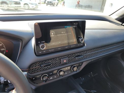 Certified 2024 Honda HR-V Sport image 28