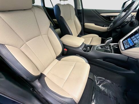 Used 2023 Subaru Outback Limited image 15