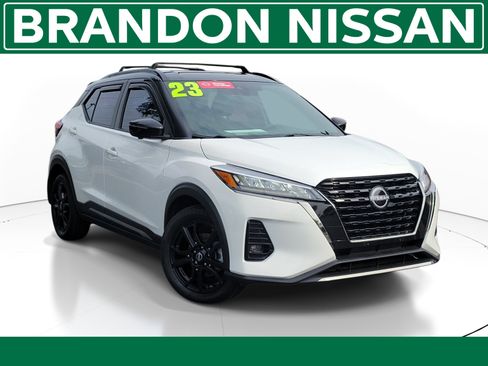 Certified 2023 Nissan Kicks SR FWD image 1