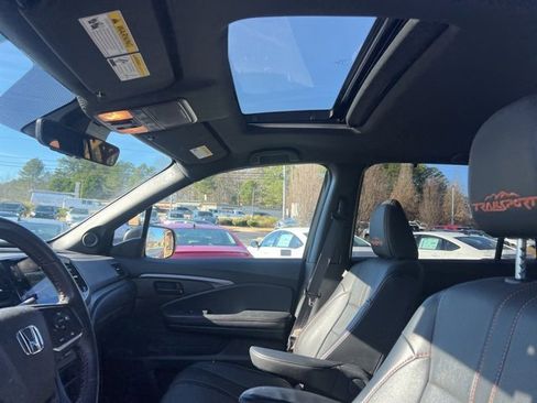 Certified 2023 Honda Passport TrailSport image 13