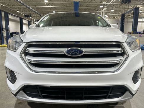 Used 2019 Ford Escape SE image 25