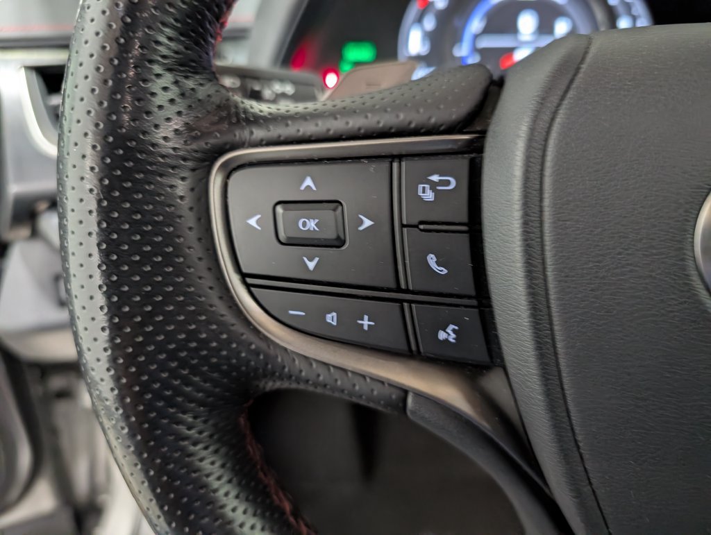 Used 2021 Lexus UX 250h F Sport w/ F Sport Premium Package AWD/4WD image 19