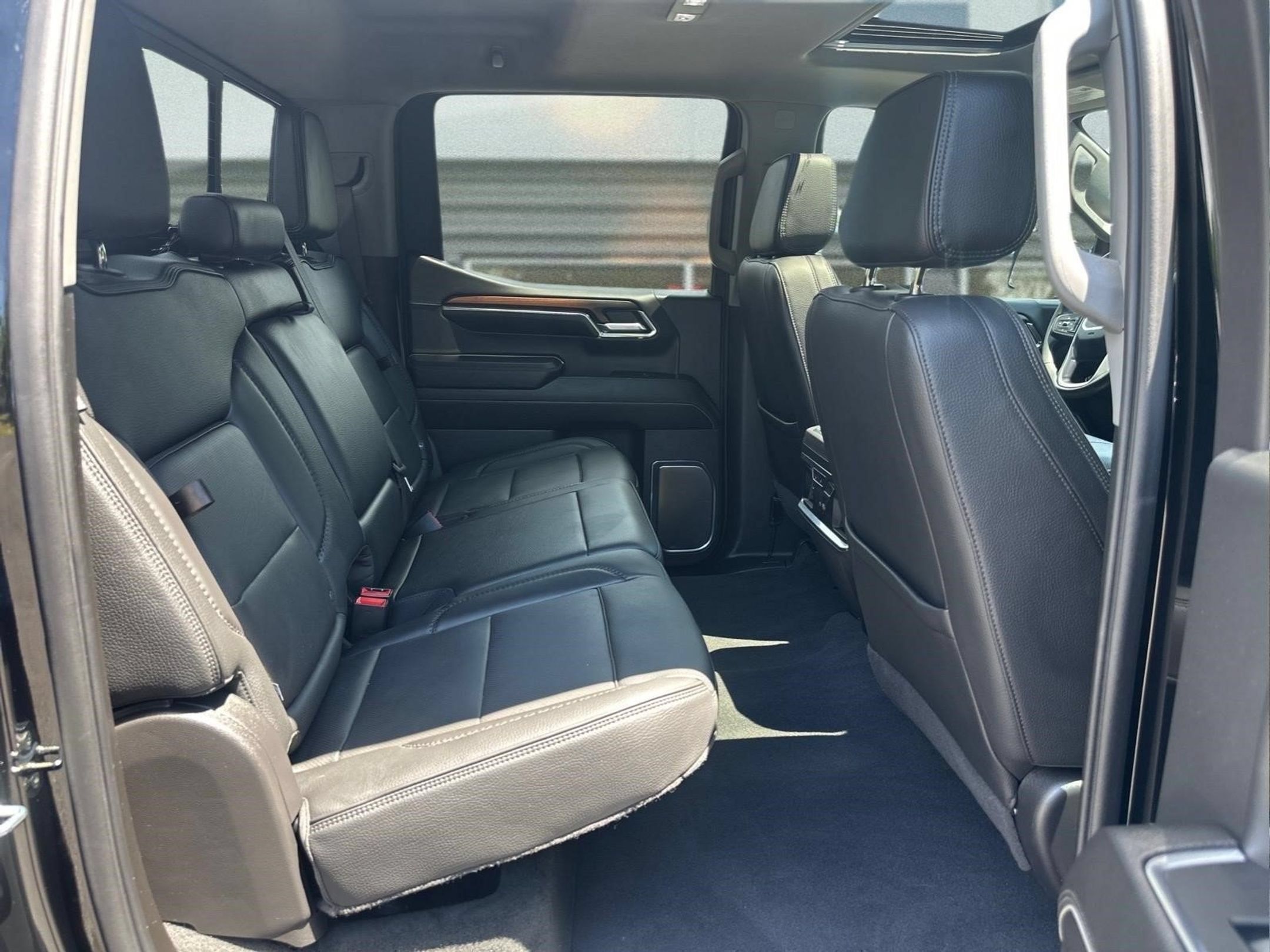 Used 2024 GMC Sierra 1500 Denali w/ Denali Reserve Package AWD/4WD image 76