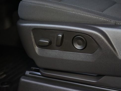 Used 2025 Chevrolet Silverado 3500 LT w/ Convenience Package image 16