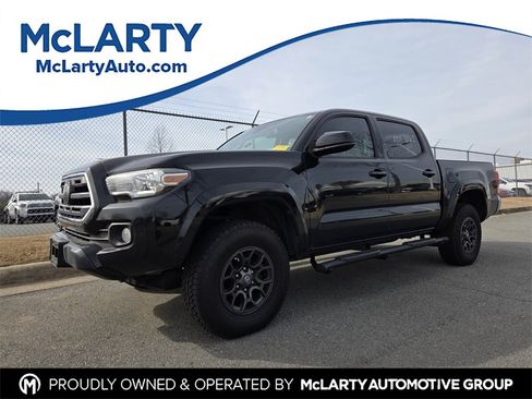 Used 2018 Toyota Tacoma SR5 image 1