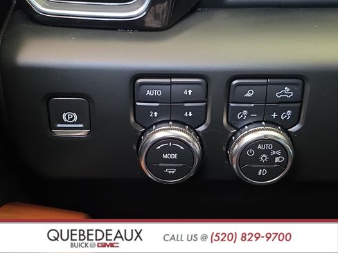 Used 2024 GMC Sierra 2500 Denali Ultimate AWD/4WD image 27
