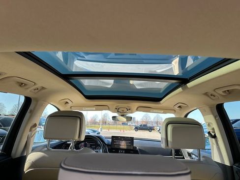 Used 2023 Audi Q5 2.0T Premium Plus w/ Premium Plus Package image 11