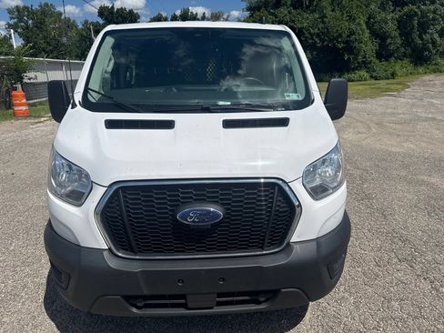 Used 2022 Ford Transit 250 Low Roof w/ Exterior Upgrade Package RWD image 3