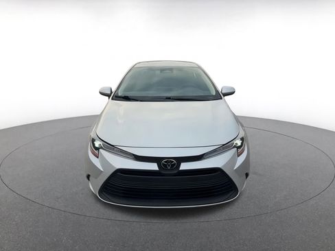 Used 2024 Toyota Corolla LE image 4