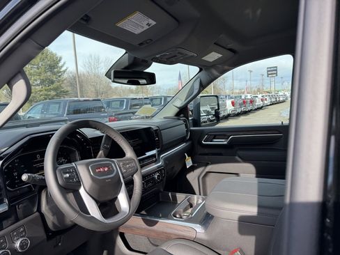 New 2026 GMC Sierra 2500 SLT image 10