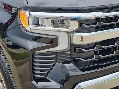 New 2026 Chevrolet Silverado 1500 LT w/ Texas Edition Plus AWD/4WD image 9